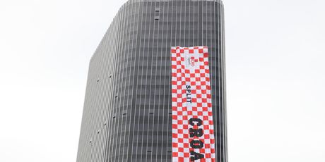 Navijačka zastava na Dalmatia Toweru