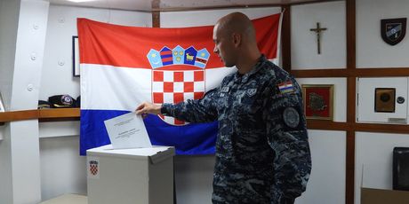 Za hrvatske vojnike na dužnosti ili na misiji organizirana posebna biračka mjesta - 4