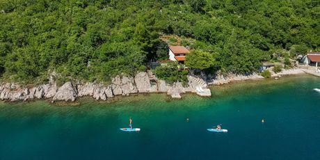 U blizini plaže i mora