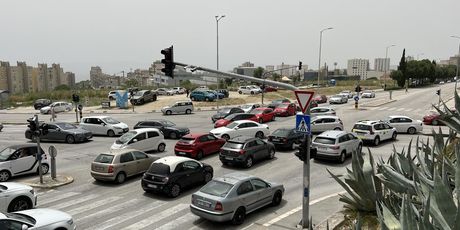 Kolaps u prometu u Splitu nastao je zbog nestanka struje zbog kojeg ne rade semafori