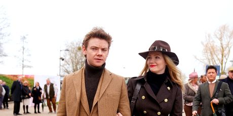 Talulah Riley i Thomas Brodie-Sangster - 4