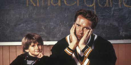 Arnold Schwarzenegger i Miko Hughes u ''Kindergarten Cop'' - 1