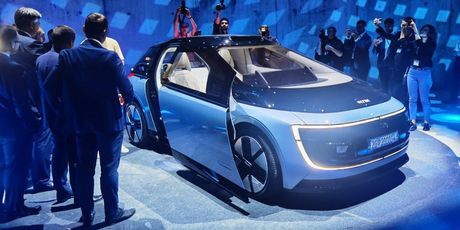 Predstavljanje Vernovih robotaksija u Rimčevom kampusu - 30