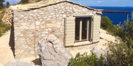 Kuća od prirodnog kamena na Visu, Airbnb - 7