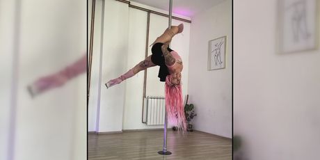 In Magazin: Stela Rade - 5