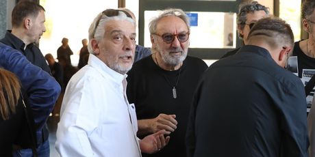 Ispraćaj Ivana Pika Stančića na Krematoriju, Vladimir Kočiš Zec
