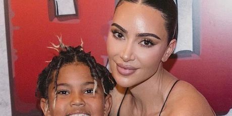Kim Kardashian s djecom - 7