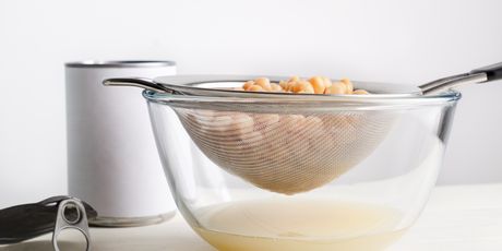 Tekućina iz konzerve slanutka ili graha zove se aquafaba