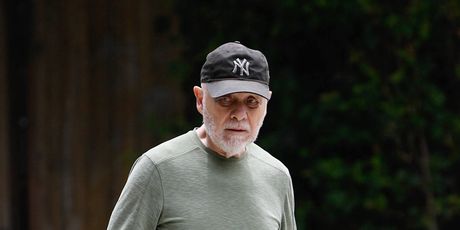 Hector Elizondo - 1