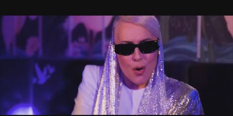 In Magazin: Indira Levak - 3