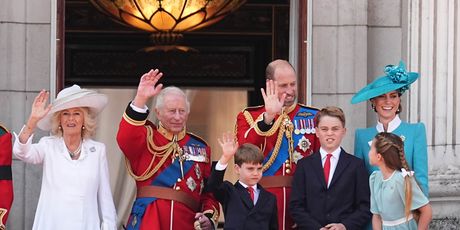 Kraljevska obitelj na Trooping the Colour 2025.