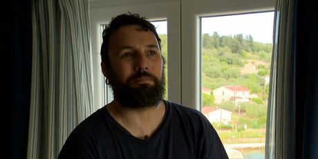 Mladen Lovrin, Mali Iž