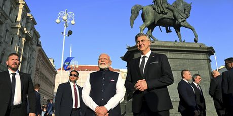 Andrej Plenkovic i Narendra Modi prošetali centrom grada - 19