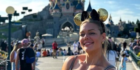 Sandra Elkasević u Disneylandu - 5