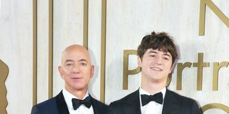 Jeff i Preston Bezos