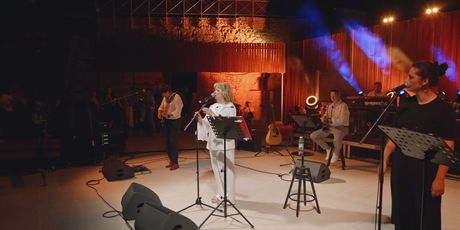 Jasna Zlokić - 5