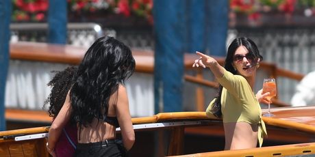 Kylie Jenner - 3