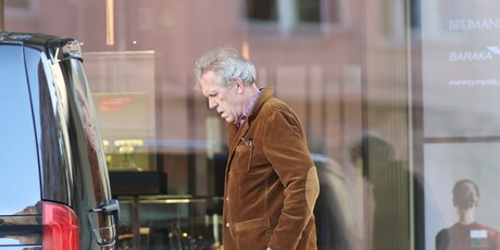 Hugh Laurie - 5