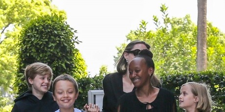 Jolie-Pitt - 5