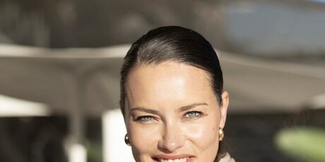 Adriana Lima - 9