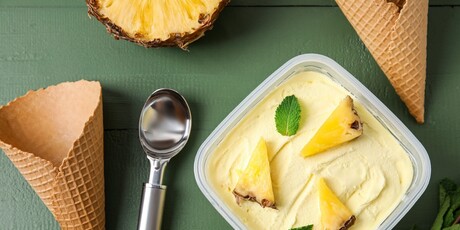 Kremasti ledeni desert od ananasa