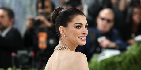 Anne Hathaway - 6