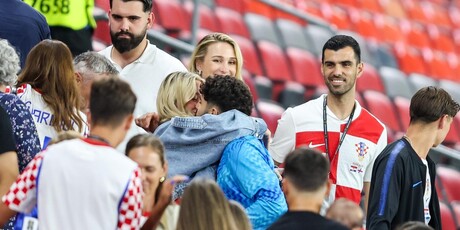 Vatreni s obitelji - 11