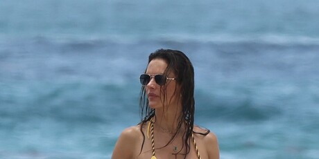 Alessandra Ambrosio - 5