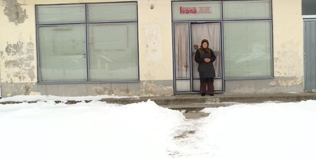 Baka koja živi u napuštenoj trgovini (Foto: Dnevnik.hr) - 1