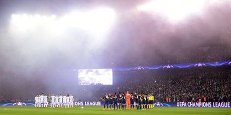 Minuta šutnje u Parizu za Davidea Astorija (Foto: AFP)