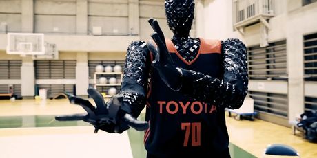 Robot-košarkaš Cue (Foto: Alvark Tokyo/Profimedia)