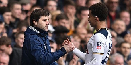Mauricio Pochettino i Dele Alli (Foto: AFP)