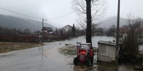 Poplavljena Kosinjska dolina (Foto: Marko Balen) - 3