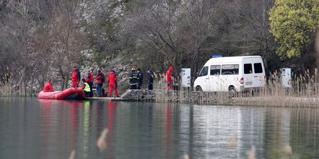 Potraga za maloljetnikom u Visovačkom jezeru (Foto: Pixell) - 1