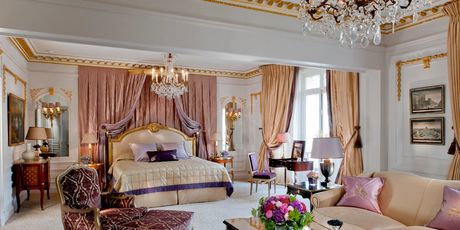 Hotel Plaza Athenee - 2