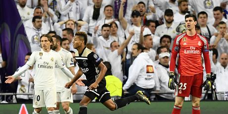 David Neres, Luka Modrić i Thibaut Courtois (Foto: AFP)