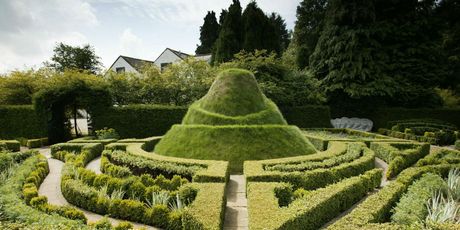 Garden of Cosmic Speculation, Škotska