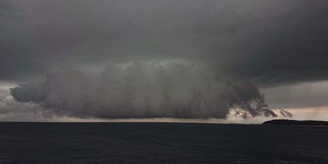 Olujni oblak kod Pule (Foto: Sendi Smoljo/IstraMet)