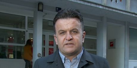 Andrija Jarak prati sjednicu Predsjedništva SDP-a (Foto: Vijesti u 17)