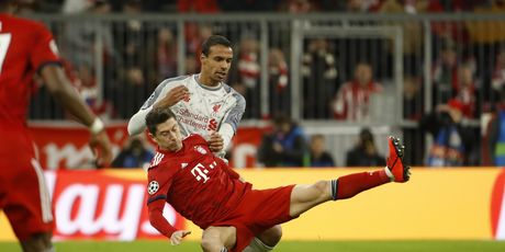 Robert Lewandowski i Joel Matip (Foto: AFP)