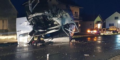Teška prometna nesreća kod Nove Gradiške (Foto: Radiong.hr) - 3