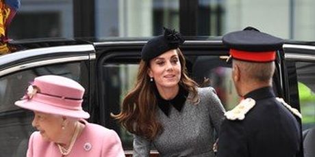 Kate Middleton i kraljica Elizabeta (Foto: Profimedia)