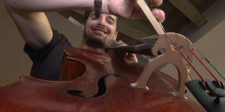 Luka Šulić svira violončelo samo za IN Magazin (Foto: IN Magazin) - 1
