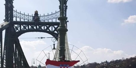 Hrvatski navijači u Budimpešti (Foto: Čitatelj)