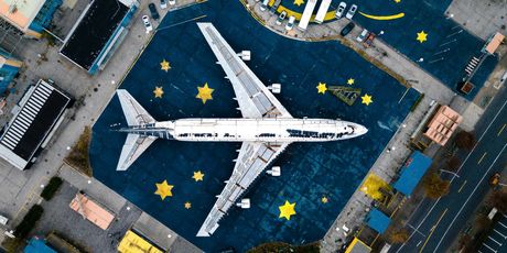 Avion