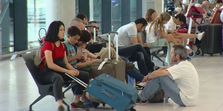 Putnici na kolodvoru