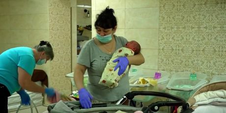 Bebe surogat-majki u Ukrajini - 2