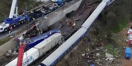 Potraga za žrtvama željezničke nesreće u Grčkoj - 2