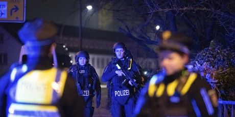 Policija na mjestu pucnjave u Hamburgu - 4