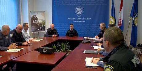 Luka je na jedan dan postao policajac - 4